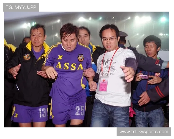 场边花絮：明星球员的日常趣味瞬间，明星球员是啥意思